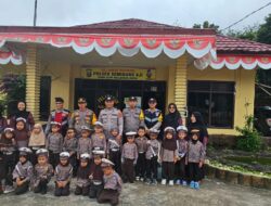 Serunya Siswa TK RA Jamiyatul Qurro Kenali Tugas Polisi di Polsek Semidang Aji