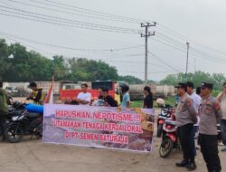 Polres OKU Kawal Aksi Damai Warga Pusar di PT Semen Baturaja, Humanis dan Kondusif
